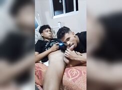 Os pais não sabem o que os primos fazem gay porn couple sex