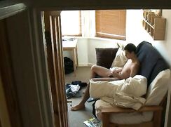 AHV-HD - Room mate on cam