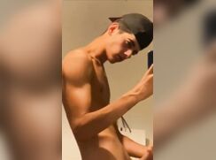 cute fit brunette hot cumming bate cam porn