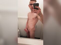 Young teen jerking off on toilet - YTA4