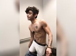Fitting Room Finger Boy
