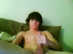 6 Pack Twink Shows Ass & Jerks Off