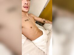 Waking up horny and jerking off