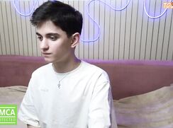 sexy hot twink camweb show alexander_18_xxl solo tube