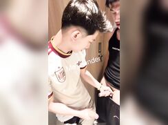 Imyour_seven public toilet sex