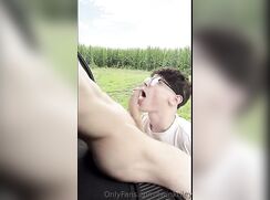 Max Redheads gets a huge blowjob in his car