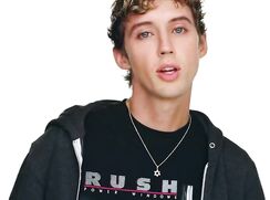 Troye Sivan turned into a full-on little girl