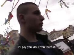 Baisé pour de l'argent straight Czech gay porn