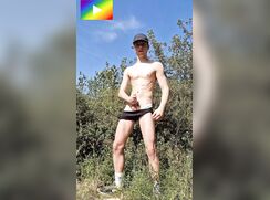 SW - Huge cumshot in the park