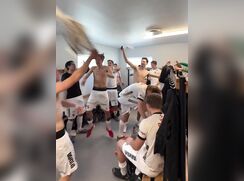 Vallentunafotboll u19 soak in showers