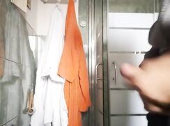 Italian cum show