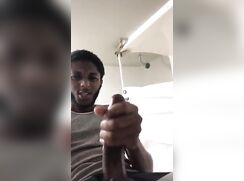 Cumshot 021.
