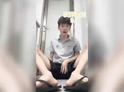 Showing how to use the shower right