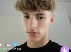 College boy jerking off on cam with his gf