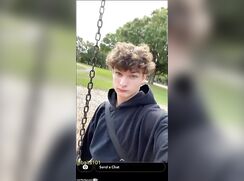 Tiktoker fucks himself with objects while he jerks off