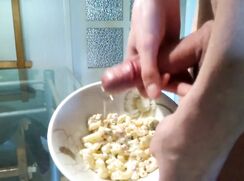 S12A03 - Eating my cum