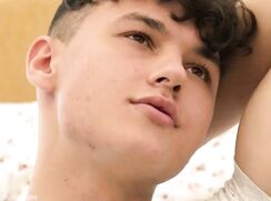 Camillo Beischel photosesion