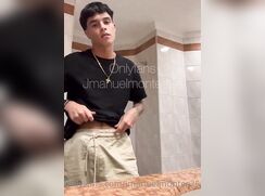 FAST JERKER - Thick cock big balls