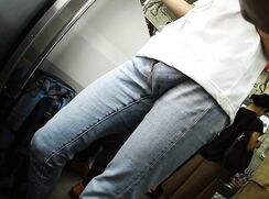 No.0104 Japanese youth public bulge