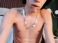 Diamond Twink Big Cums