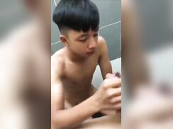 Asian head oral gay boys porn