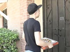 Pizza Delivery Boy Gets A Huge Tip Austin Young
