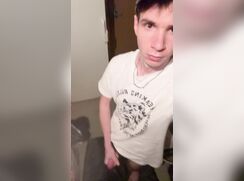Young twink homemade handjob