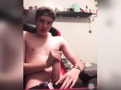 what he does inbetween Fortnite reboots
