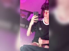 AHV - Clay Longs jerks off while parents are gone