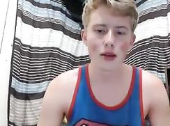 Strawberryblond twink wanks