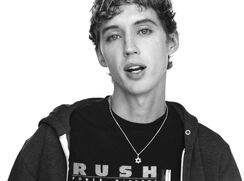 TROYE SIBAN