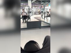 S29A02 - Cumshot in GYM