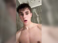 Kai Rillaerts cum in shower gay porn