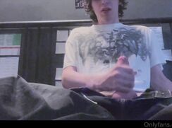 Stops Gaming to Jerk off his Big Cock