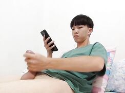 Straight boy Jacking off while watching porn.