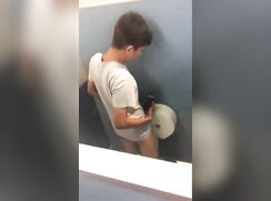 Gloryhole twink