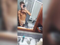 Fit boy Italian show dick