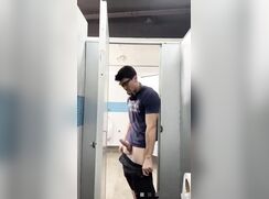 cute dude public toillet cumming bate