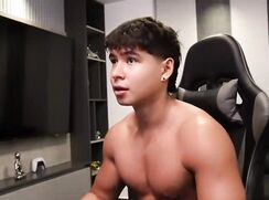Oliver Cumming