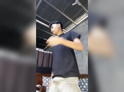 Guys who dress like this turn me the fuck on!