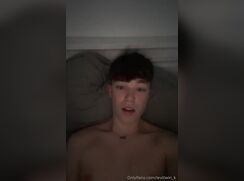 Levi cums 14