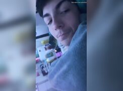 Straight friends jerking off together