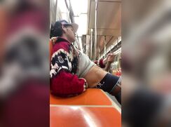 Black / light skin guy metro wank