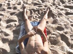 Slim guy wanking and cumming on the beach