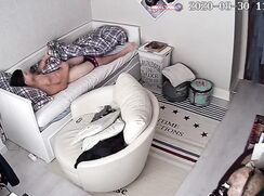 Bro wanking in his bed, knew about the spycam