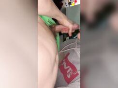 Eating the boyfriend's cock juice