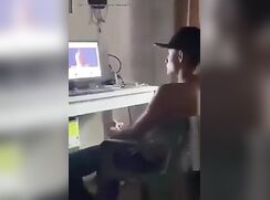 No shame, Jerking-off in front of his cousin on the computer.