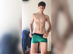 Baited twink cums