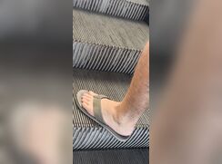 SPY HOT BOY FEET ON THE ESCALATOR