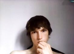 Boy shows his hole and wanks on cam
